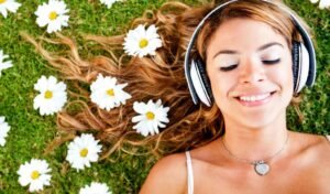 ouvir músicas relaxantes para dormir bem e eliminar a ansiedade